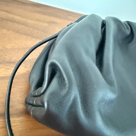 Bottega Veneta Smooth Pouch in Black - Picture 12 of 14